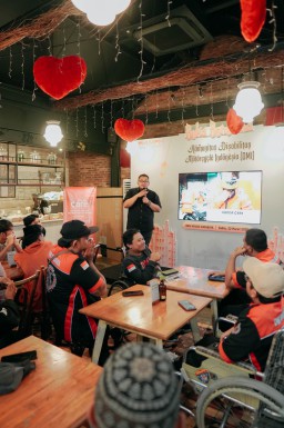 Ramadan Care 2025: MPM Honda Jatim Ajak Konsumen Ngabuburide dan Berbagi Kebahagiaan