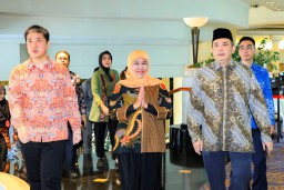 Penerbangan Langsung Guangzhou-Surabaya Resmi Diluncurkan, Gubernur Khofifah Percepat Arus Perdagangan hingga Pariwisata Jatim-Tiongkok