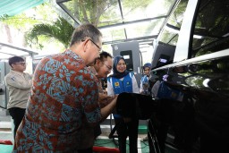 Pertama di Indonesia, PLN Resmikan SPKLU Center di Rest Area 38B Tol Jagorawi, Siap Layani Pemudik