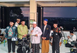 Hilal Lebaran 1 Syawal 1446 Hijriah Tak Terlihat di Bukit Condrodipo Gresik 