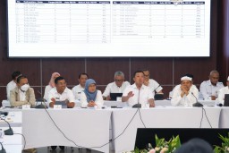 Evaluasi Tata Ruang di Jawa Barat, Menteri Nusron akan Terbitkan Sertipikat HPL di Sempadan Sungai