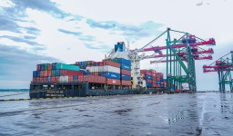 Strategi Terminal Teluk Lamong Pastikan Kelancaran Arus Barang saat Lebaran 2025