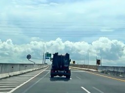 Soal BMW Terjun Bebas dari Tol KLBM, Pengelola Berikan Penjelasan Kronologis