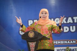 Gubernur Khofifah Tekankan Jaga Kualitas Pendidikan Jatim