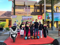 PCX160 Gen-Z School Movement: Sinergi Edukasi dan Eksplorasi Bakat Siswa SMAN 1 Banyuwangi