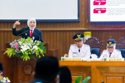 Hadiri Sertijab Bupati-Wabup Magetan, Gubernur Khofifah Pesankan Keselarasan RPJM