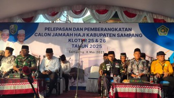 Lepas 104 Jamaah Calon Haji, Wabup Minta Jaga Nama Baik Daerah