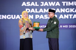 Gubernur Khofifah : Bank Jatim  Bakal Buka Kantor Cabang  di Balikpapan
