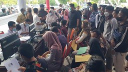 Disnaker Sumenep Belum Bisa Jalankan Aturan Usia Kerja Baru
