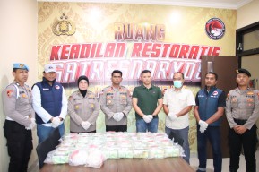 Nelayan Temukan Drum Berisi 35 Kg Sabu di Laut Masalembu, Polda Jatim Lakukan Penyelidikan Lanjutan