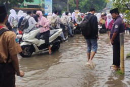 Banjir Rendam Tujuh Kecamatan di Jombang, Sungai Meluap Akibat Hujan Deras