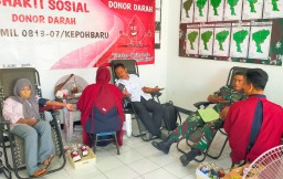 TNI Bojonegoro Gelar Donor Darah: Bukti Nyata Kepedulian untuk Kemanusiaan