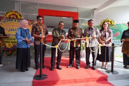 Bank Jatim Resmikan Kantor Cabang Caruban, Dorong Pertumbuhan Ekonomi Daerah