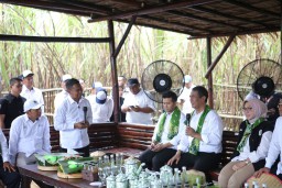 Menteri Pertanian Dorong Jawa Timur Jadi Lokomotif Swasembada Gula Nasional Lewat PT SGN