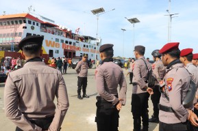 Kabag Ops Polres Sumenep Lepas Tim Patroli Safari Menuju Kepulauan