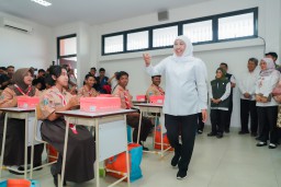 Khofifah : Sekolah Rakyat Menyalakan Harapan Keluarga Kurang Mampu