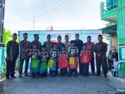 Khitan Ceria: Kolaborasi BMT Mandiri Sejahtera dan Nurul Hayat Gresik Sambut Muharram