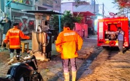 Kebakaran Pom Mini di Gresik Diduga Dipicu Korsleting Motor, Tidak Ada Korban