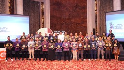 Raih 43 Penghargaan dan Predikat Platinum SDGs, PLN Buktikan Komitmen Tanggung Jawab Sosial Berkelanjutan