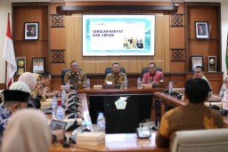 Gresik Luncurkan Sekolah Rakyat Berasrama: Model Nasional Pemberdayaan Melalui Pendidikan