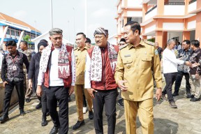 Mensos Kunjungi Sekolah Rakyat Lamongan, Dukung Program Pengentasan Kemiskinan