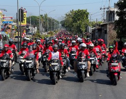 Parade Vario 160 Pasuruan Disambut Antusias Ribuan Pecinta Honda Vario