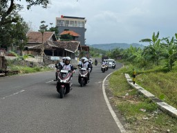 Tips Aman Berkendara di Jalan Menanjak dan Menurun ala Honda di Malang