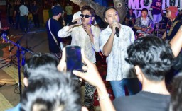 Apresiasi Seni Lokal, Bupati Lamongan Hadiri Pertunjukan di Water Toren