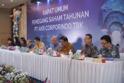 AKR Corporindo Catat Kenaikan Pendapatan Penjualan 15 % di Semester I-2025