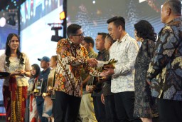Pererat Hubungan Bisnis, SIG Apresiasi Ratusan Toko Bangunan di Jawa Timur