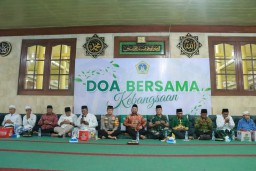 Gresik Damai: Bupati, Ulama, dan Masyarakat Gelar Doa Bersama di Masjid Jami