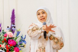 Gubernur Khofifah Gelar Maulid Nabi, Ajak Perangkat Daerah Kaji Kitab untuk Perkuat Karakter