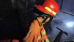 Rumah Warga di Bungah Gresik Terbakar, Diduga Akibat Lupa Mematikan Tungku Kayu