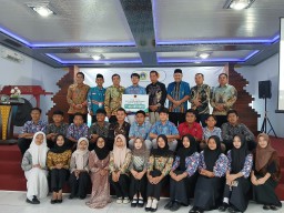 Peduli Pendidikan, PT Smelting Berikan Beasiswa Pelajar Tangguh Tahun Ketiga