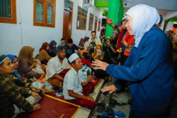 Gubernur Khofifah : Maksimalkan Evakuasi Korban Ambruknya Musholla Ponpes Al-Khoziny Sampai Tuntas