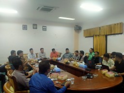 Setelah Dikritik Aliansi Masyarakat, Komisi IV DPRD Sampang Janji Sidak Proyek Jembatan di Kedungdung