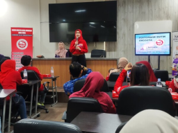 Perkuat Branding, Pelaku IKM Bojonegoro Diberi Pelatihan Desain Grafis
