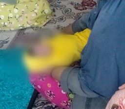 Bayi Perempuan dengan Ari-ari Masih melekat Ditemukan di Pinggir Jalan Poros Desa Tebalo Kabupaten Gresik
