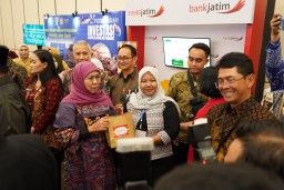 Bank Jatim Dukung UMKM Jawa Timur di Misi Dagang Palembang, Transaksi Tembus Rp1 Triliun