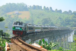 Dampak KA Purwojaya Anjlok di Bekasi, KA Pandalungan Alami Terlambat Berangkat Lima Jam Lebih