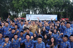 Serahkan SK ke 1.430 ASN Baru, Bupati Bojonegoro: Ini Awal Pengabdian, Kinerja Jadi Tolok Ukur Utama