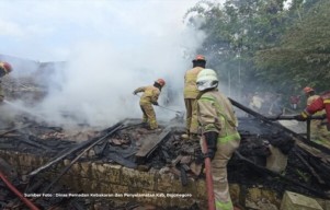 Musim Panas Picu Kebakaran, Damkarmat Bojonegoro Imbau Warga Lebih Waspada dan Cek Instalasi Listrik