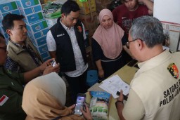 Satgas Pangan Temukan Pedagang Naikkan HET Beras di Sampang