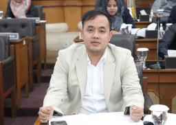 Komisi I DPRD Gresik Minta Siltap Perangkat Desa Tak Dikepras di APBD 2026
