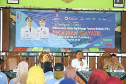 Bupati Bojonegoro: “GAYATRI Jadi Langkah Awal Kemandian Ekonomi Keluarga”
