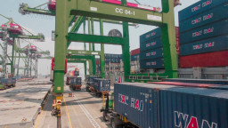 Arus Petikemas PT Terminal Teluk Lamong Naik 6,5 Persen di Oktober 2025