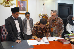 Bank Jatim dan Kementerian Haji dan Umrah RI Teken MoU, Perkuat Layanan Pengelolaan Keuangan Haji