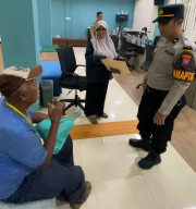 Kakek Asal Majalengka Tersesat di Gresik, Polres Bantu Pulangkan ke Keluarga