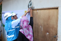 Warga Prasejahtera di Banten Sambut Bahagia Sambungan Listrik Gratis dari PLN