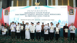 Menteri Nusron Wahid Serahkan 2.532 Sertipikat Tanah Wakaf dan Rumah Ibadah, Gagas Kolaborasi Percepatan Sertipikasi
